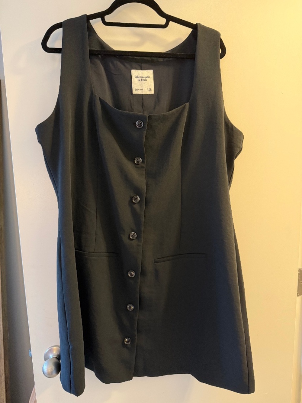 Abercrombie and Fitch Sleeveless Suit Dress